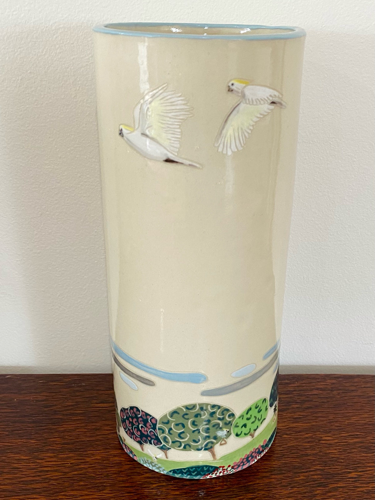 In the garden (vase)- Karen Backus