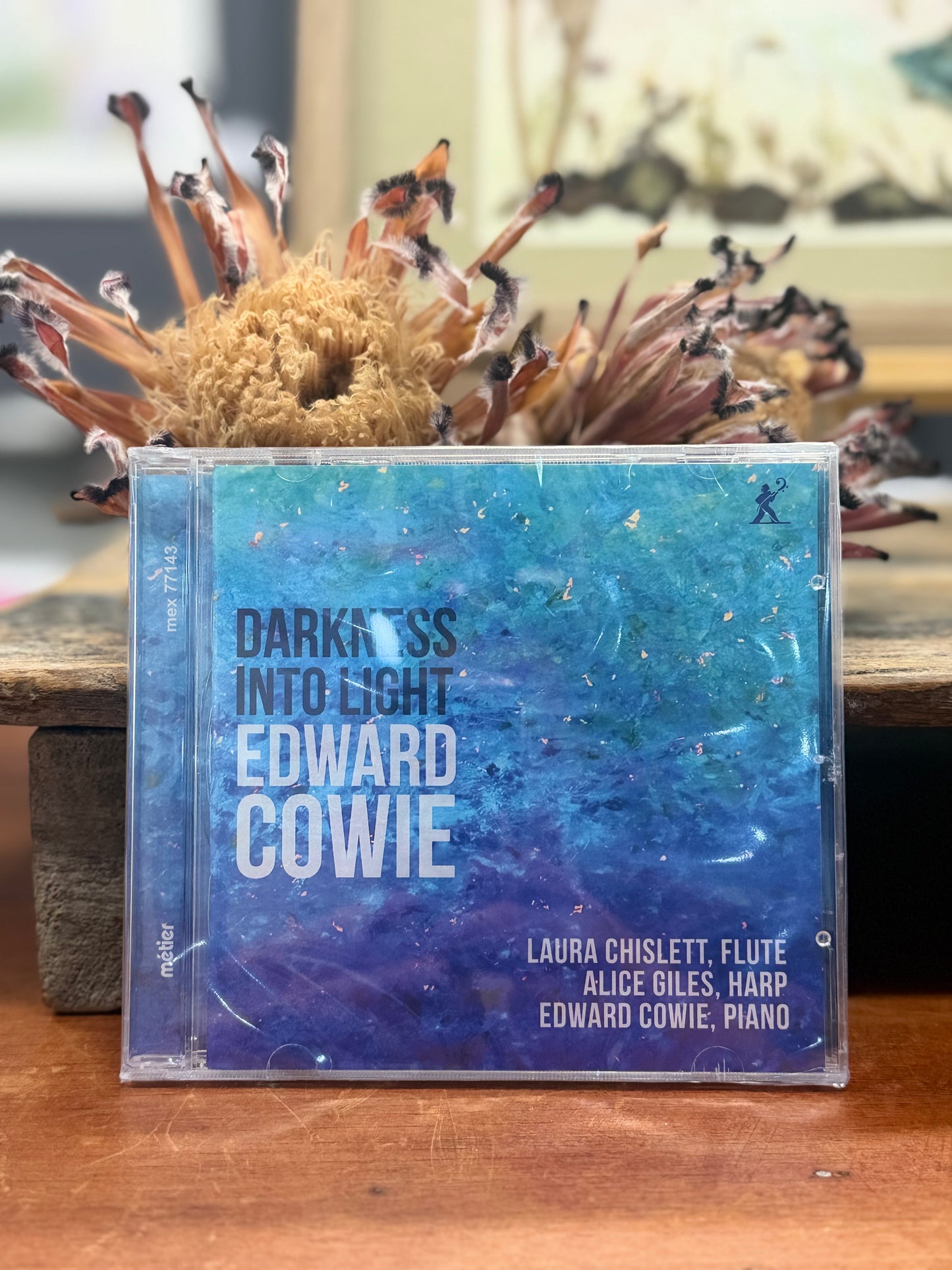 CD - Darkness into Light - Edward Cowie